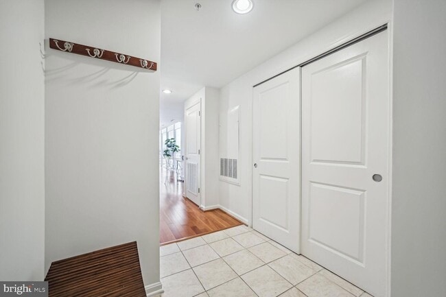 Photo - 930 Wayne Ave Unit 1205