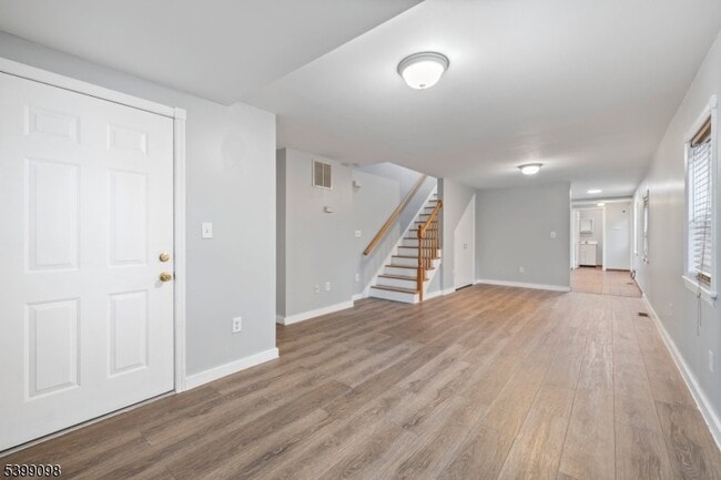 Photo - 21 Personette St