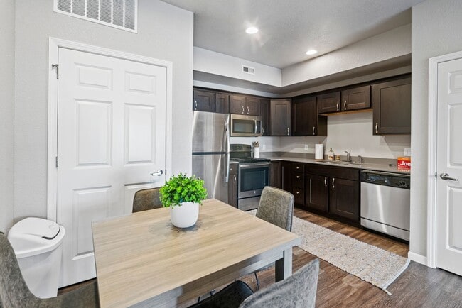 Photo - Willow Falls Apartments