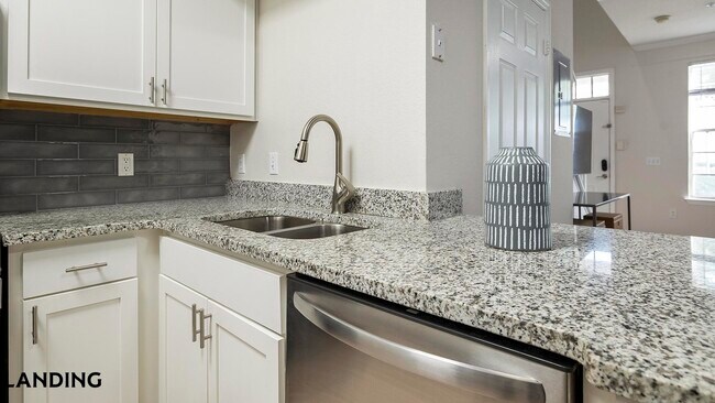 Photo - 2801 Biltmore Park Dr Unit 02-107