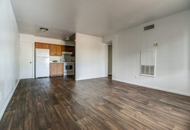 Photo - Carole Arms Apartments