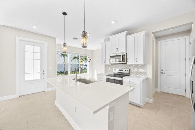 Photo - 3552 NW Solange Ct