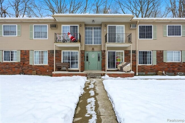 Photo - 8188 24 Mile Rd Unit 32