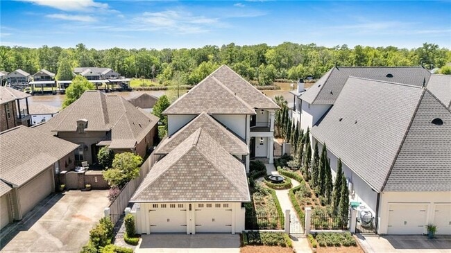 Building Photo - 21013 Waterfront E Dr