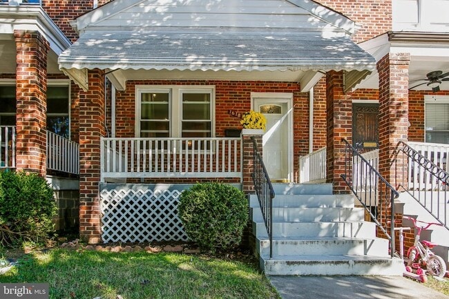 Photo - 1618 D St NE