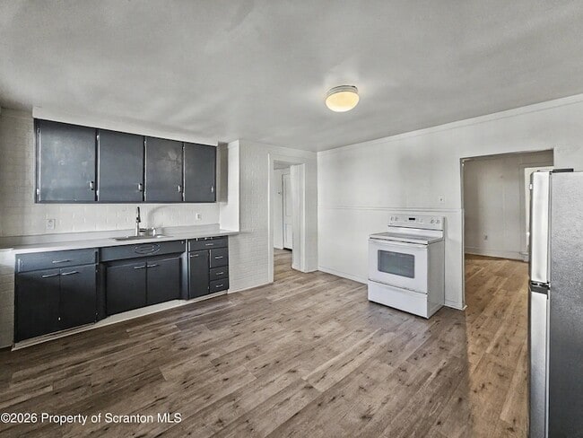 Photo - 122 Willow St Unit 1