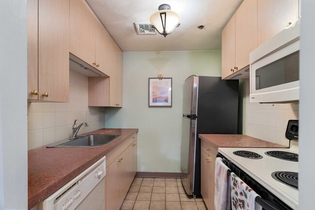 Photo - 188 North St Unit 53