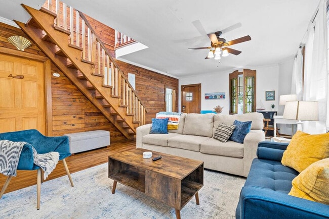 Photo - 912 Little Bay Ave Unit ID1354816P