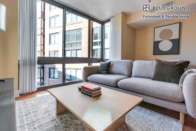 Building Photo - 415 L St NW Unit FL11-ID1186