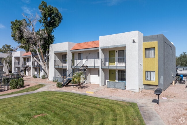 Building Photo - Emerson Square