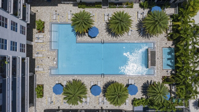 Photo - Blu27 at Edgewater