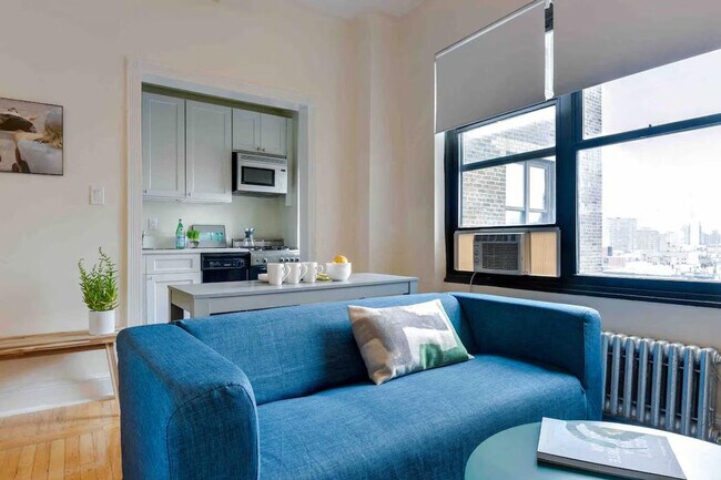 Photo - 331 E 9th St Unit ID1358389P