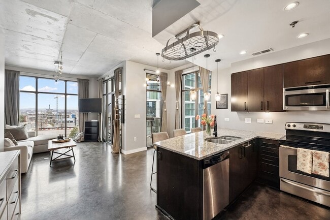 Photo - 1510 Demonbreun St Unit 608