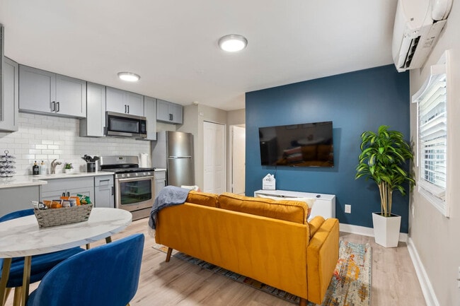 Building Photo - 1009 Front St Unit ID1366970P