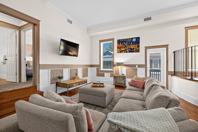 Building Photo - 92 Washington St Unit FL2-ID1281952P