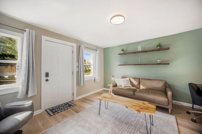 Photo - 417 6th St NW Unit ID1346768P