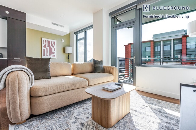 Building Photo - 1212 4th St SE Unit FL8-ID1141