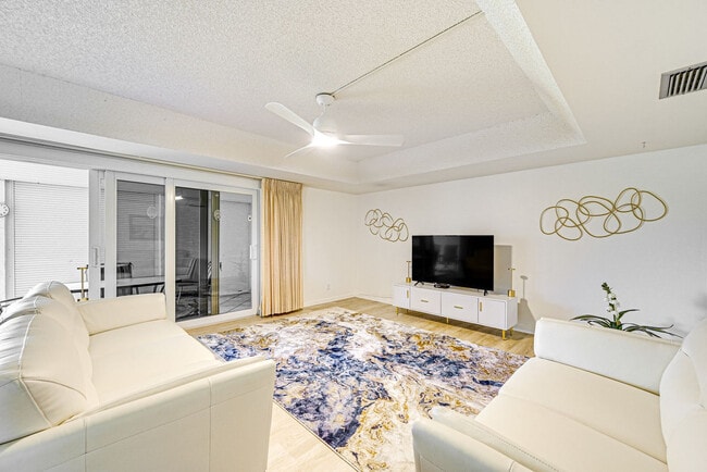 Building Photo - 432 Teryl Rd Unit SI FL1-ID1546319P