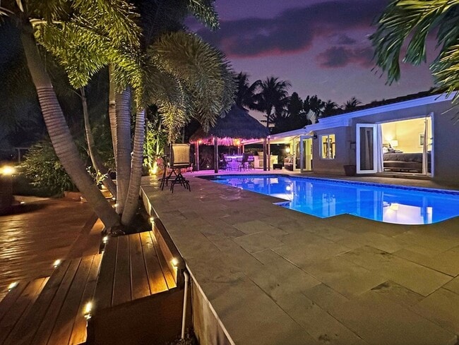 Photo - 280 SE 3rd Ave