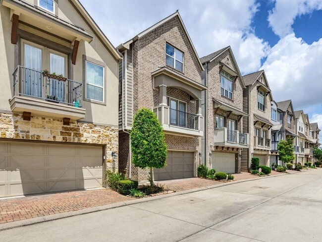 Photo - 8418 Oak Leaf Point Dr