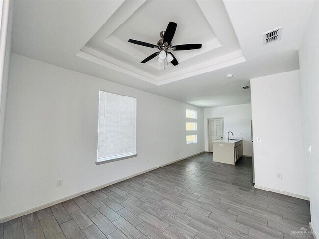 Photo - 12610 N 33rd Ln Unit 3