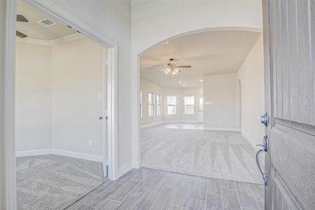 Photo - 7819 Cypress Dr