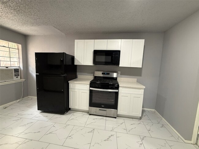 Building Photo - 23515 Briarcreek Blvd Unit A