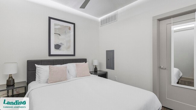 Photo - 3383 Cedarplaza Ln Unit 1-1303