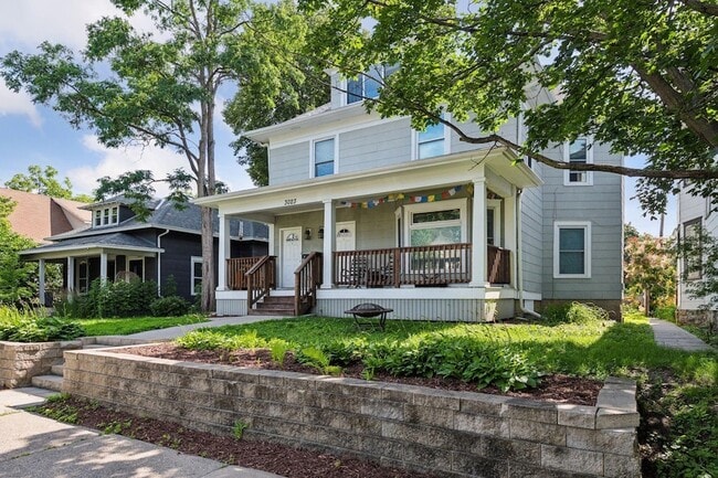 Photo - 3023 Dupont Ave S