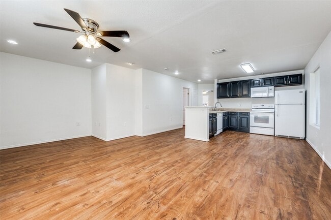 Photo - 812 Driftwood Dr