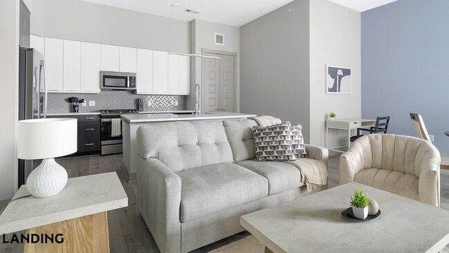 Building Photo - 401 W 25th St Unit 2415
