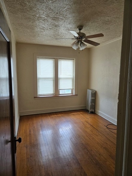 Photo - 7921 S St Lawrence Ave