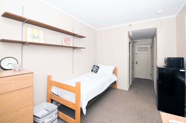 Photo - 5540 Hyde Park by 3L Living