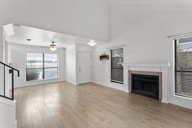 Photo - 2018 W Rundberg Ln