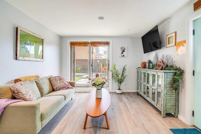 Photo - 211 Genebern Way Unit ID1309729P