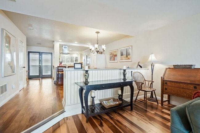 Building Photo - 239 S Helix Ave Unit ID1292599P