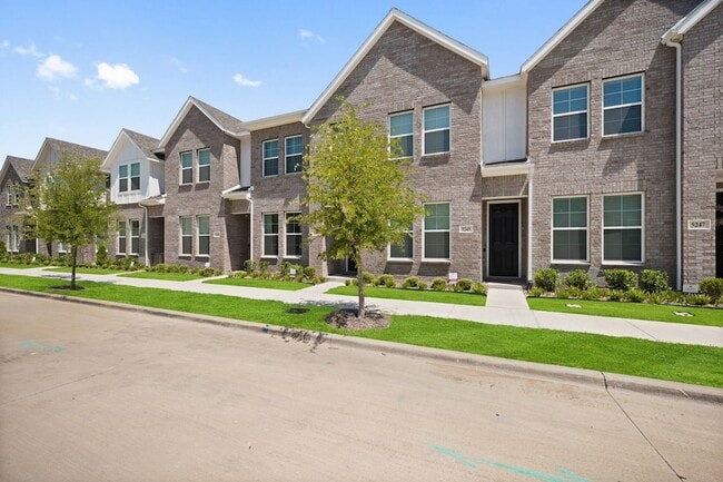 Photo - 5243 Legacy St