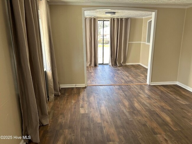 Photo - 178 Rosalyn Rd