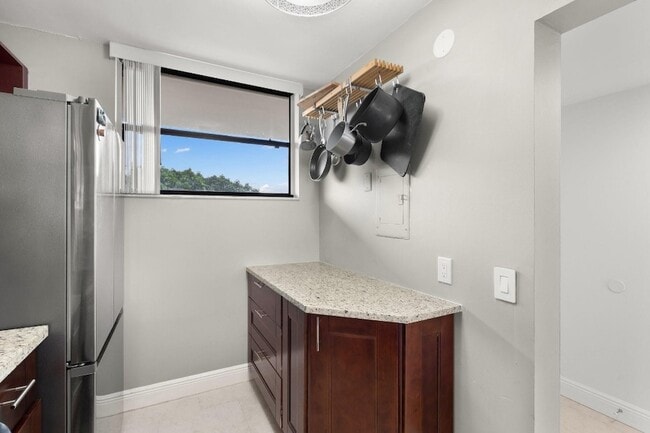 Photo - 111 Lake Emerald Dr Unit 401