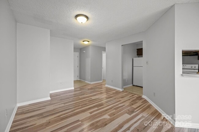 Photo - 2505 Stockbridge Dr