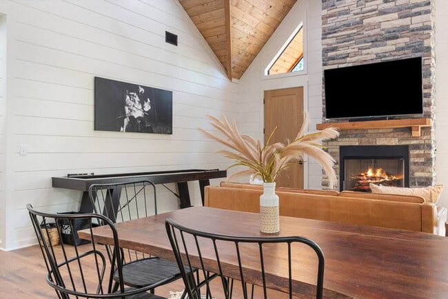 Photo - 42 Hickory Rdg Rd Unit ID1301586P