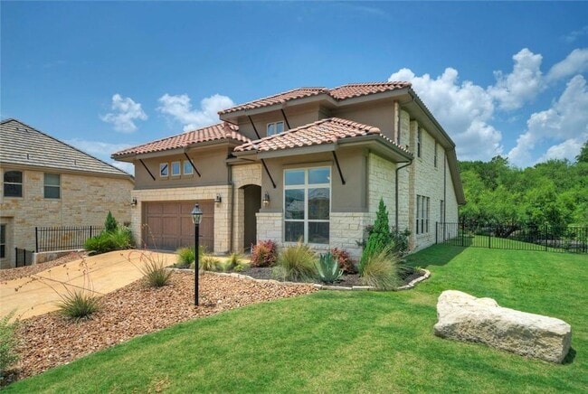 Photo - 101 Maxwell Way