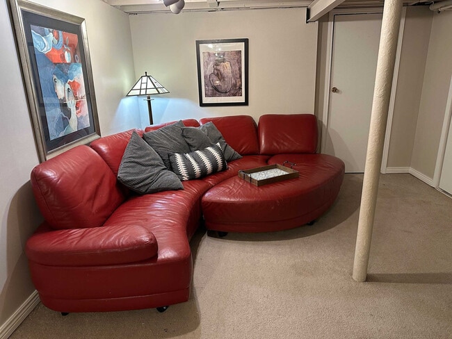 Photo - 2933 Ivanhoe St Unit ID1357994P