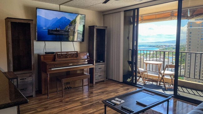 Building Photo - 411 Hobron Ln Unit ID1327718P