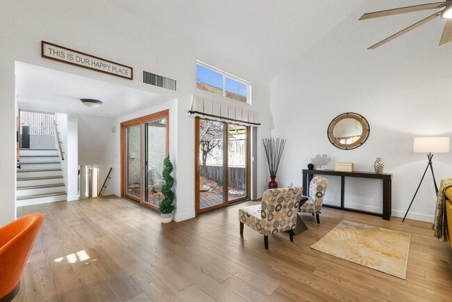 Photo - 1353 Coyote Rd Unit ID1257807P