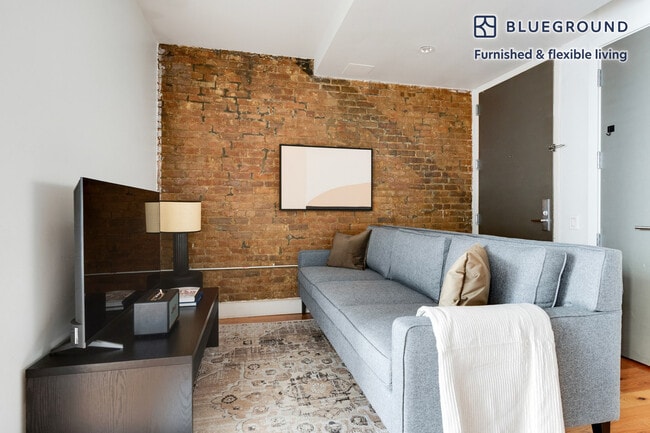 Building Photo - 72 Willoughby St Unit FL2-ID1977