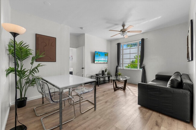 Photo - 821 Ocean Ct Unit SI FL3-ID1540438P