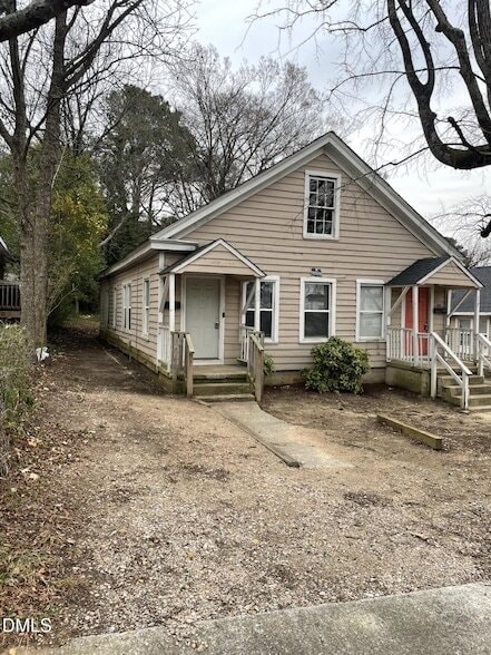 Building Photo - 305 Kennedy St