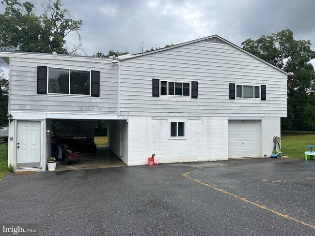 Building Photo - 1214 Reece Rd