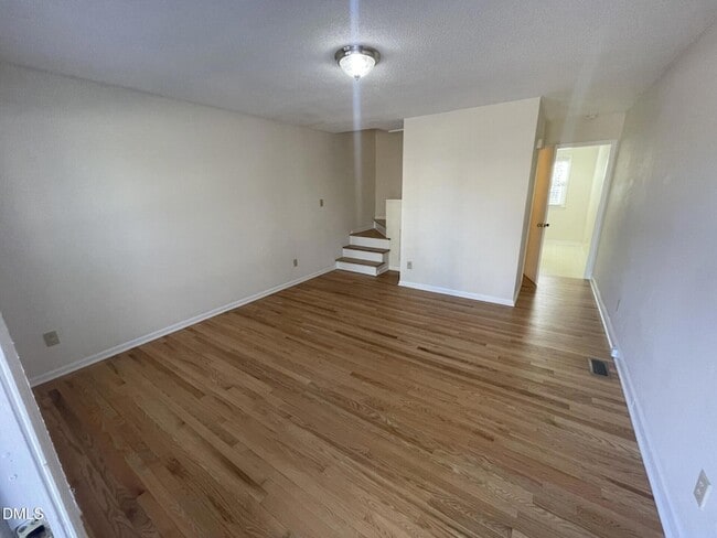 Photo - 210 S Hollybrook Rd